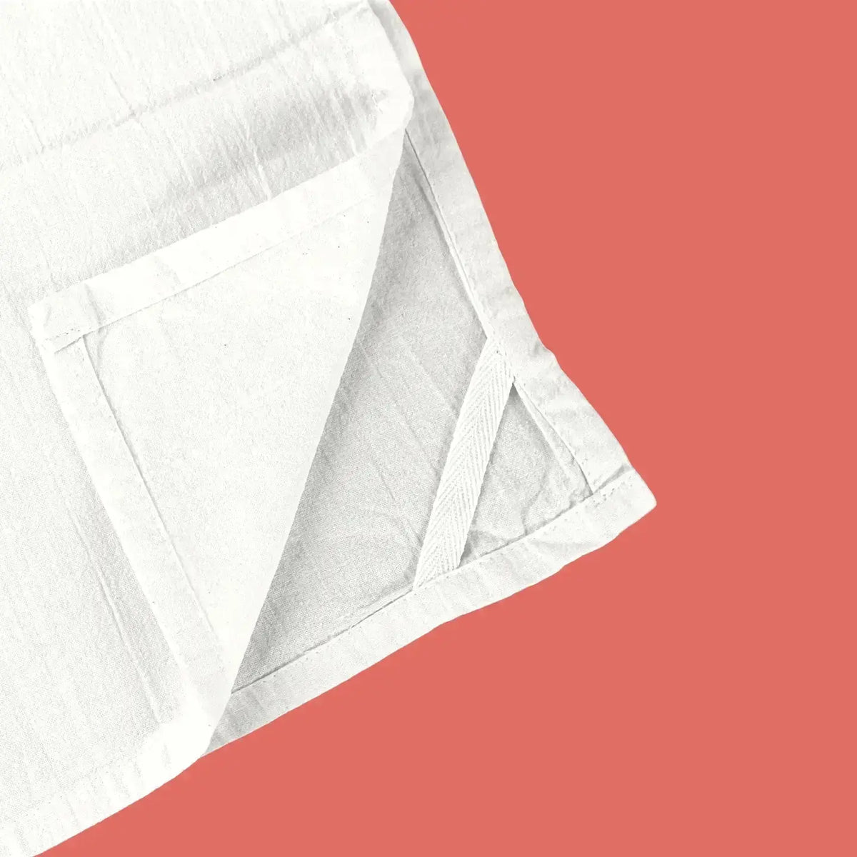 Green Bee Tea Towel Loop Red